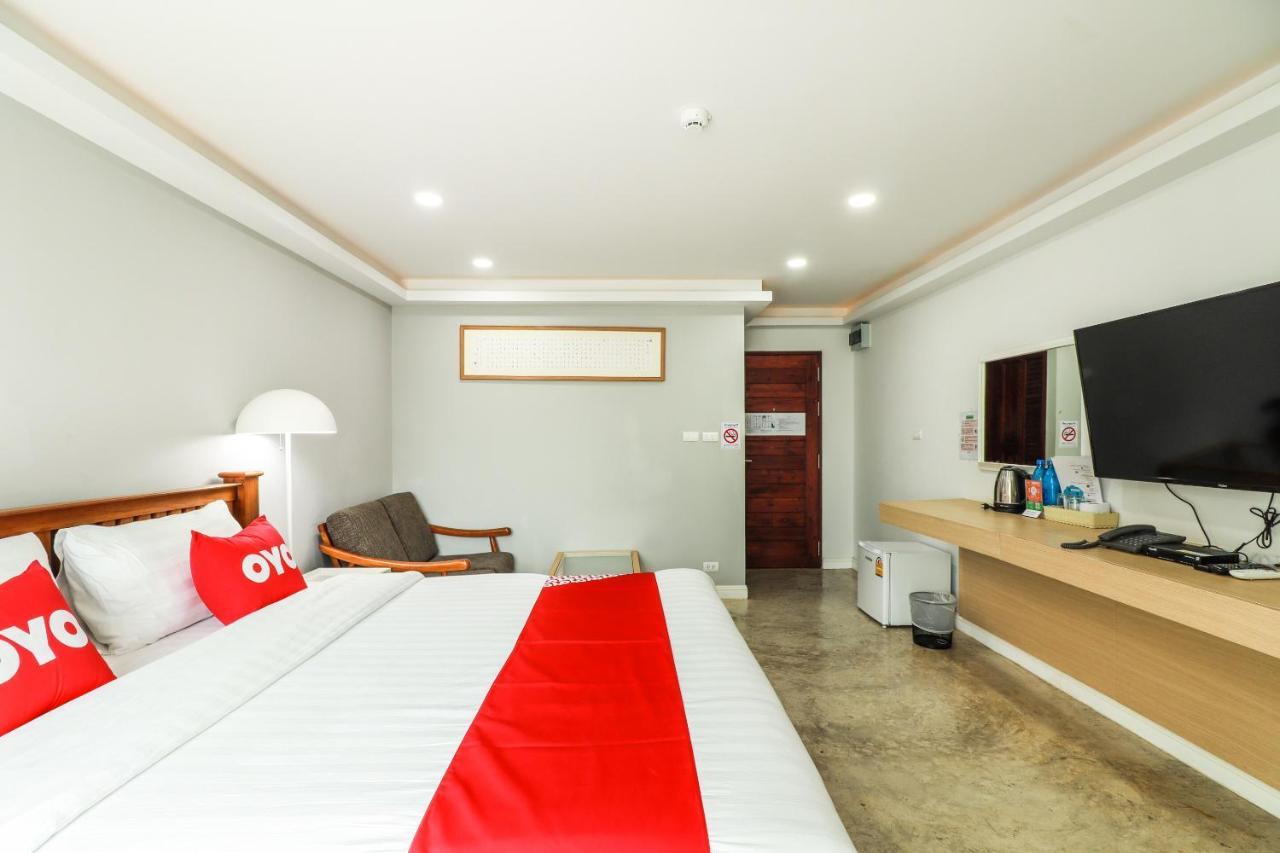 Oyo 150 3Q Chiangmai Residence Чиангмай Екстериор снимка