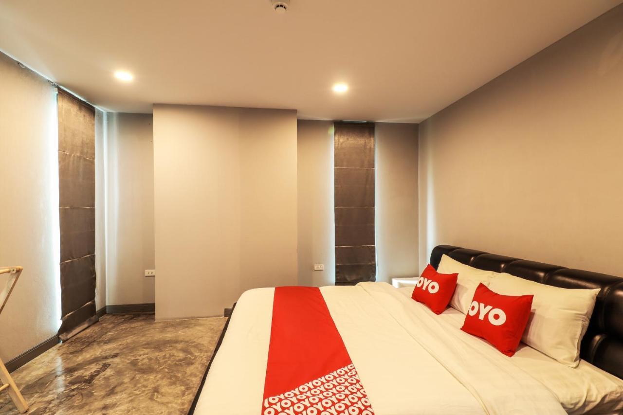 Oyo 150 3Q Chiangmai Residence Чиангмай Екстериор снимка