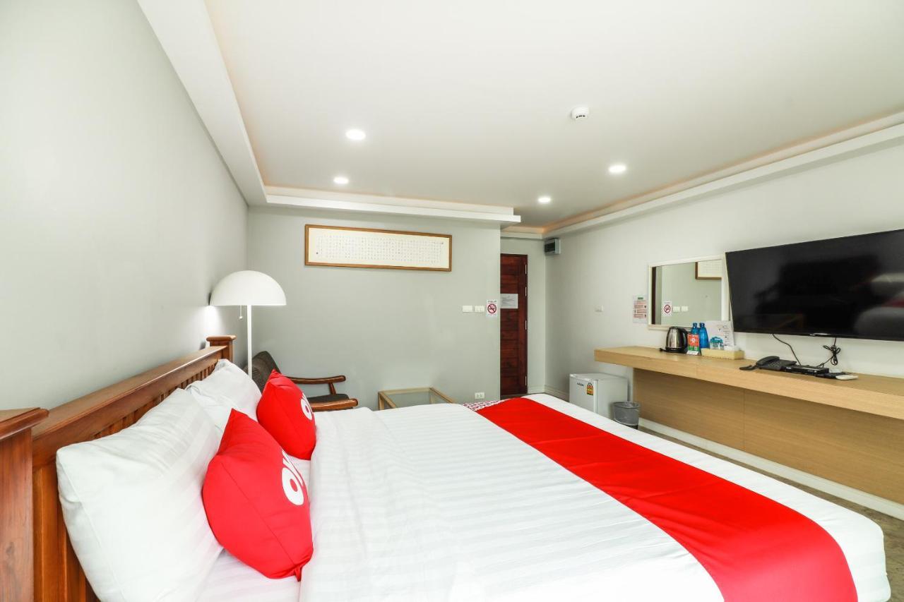 Oyo 150 3Q Chiangmai Residence Чиангмай Екстериор снимка